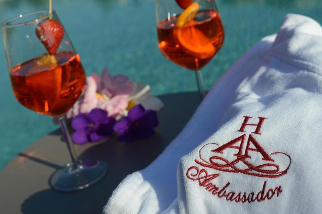 Hotel Ambassador レーヴィコ・テルメ エクステリア 写真
