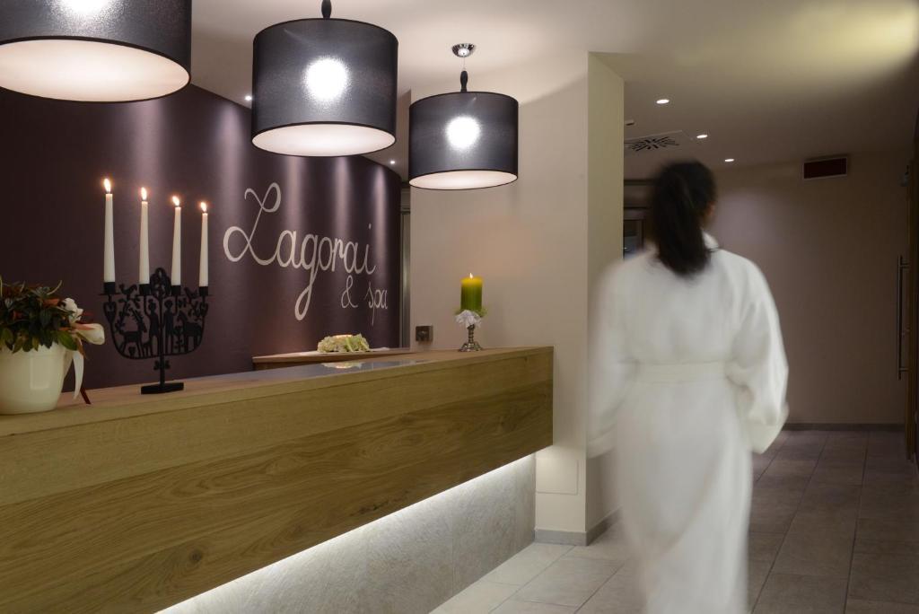 Hotel Ambassador レーヴィコ・テルメ エクステリア 写真
